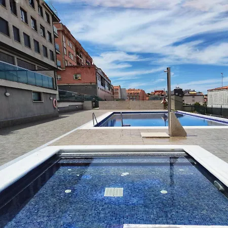 Lägenhet Desconectaengalicia Atico La Perla, Piscina Y Pista Tenis *