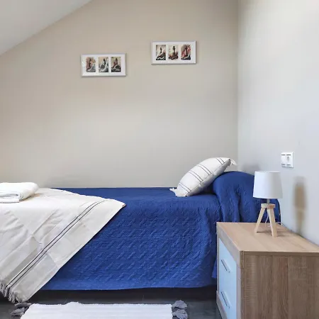 Lejlighed Desconectaengalicia Atico La Perla, Piscina Y Pista Tenis *